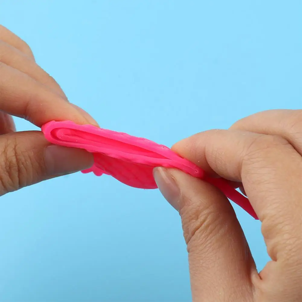 

5 Pcs Finger Doll Fashion Unzip Toy Stretchable Cartoon Tricky Finger Toys for Children Hand Puppet Finger Toy