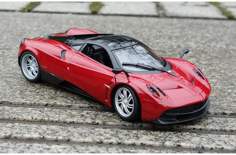 Welly 1/24 1:24 Mercedes Benz AMG GT R спортивный гоночный автомобиль Транспортное средство литье под давлением дисплей Модель игрушки на день рождения для детей мальчиков и девочек - Цвет: Pagani Huayra Red