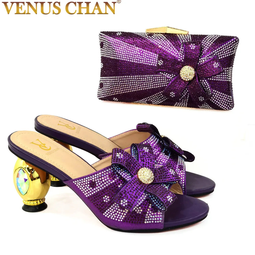 

Комплект из итальянских женских Свадебный комплект из обуви и сумки, украшенные стразы на высоком каблуке стильная женская обувь женские в...