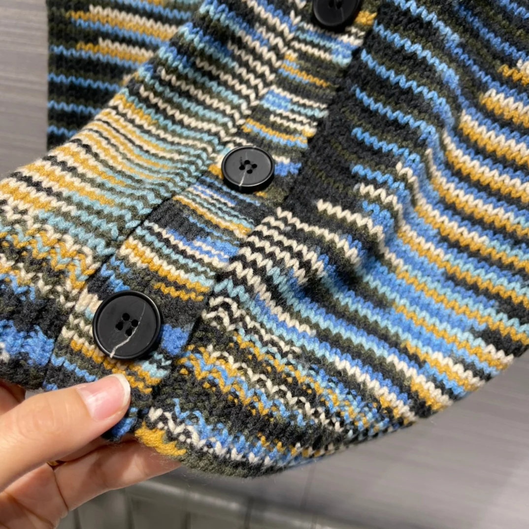 

2021 Spring and summer series tropical color changing stripe V-neck Knitted Top with flying shoulder sleeve loose version