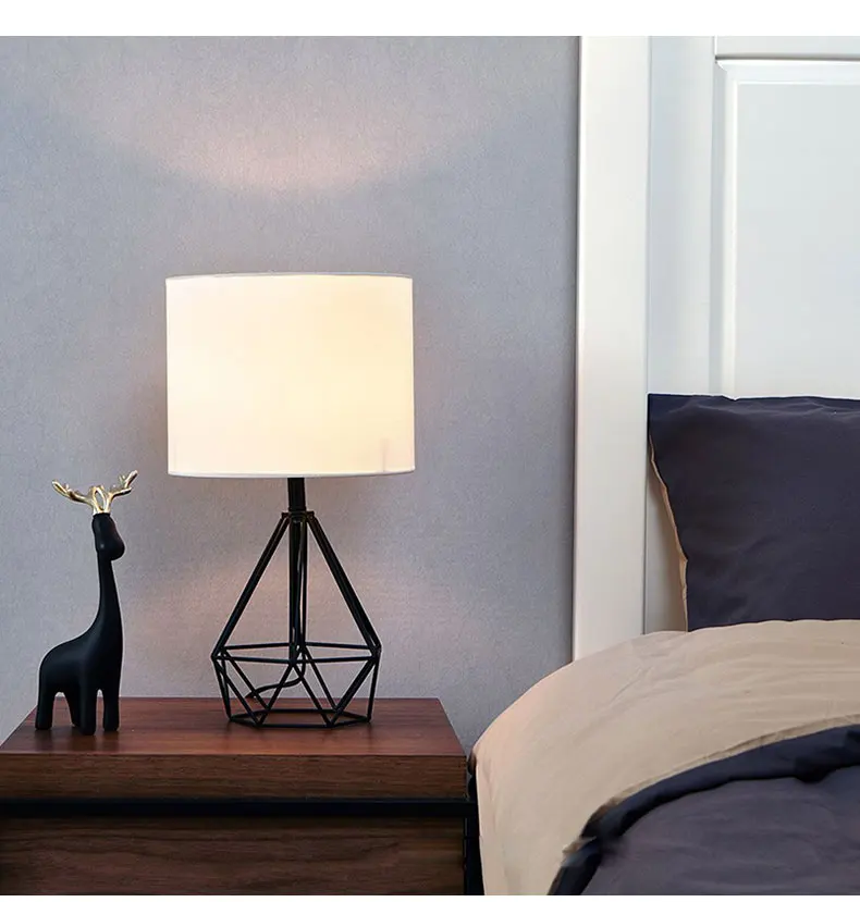 Modern minimalist metal paint rose gold hollow diamond design cloth table lamp personality diamond LED lighting bedroom decor