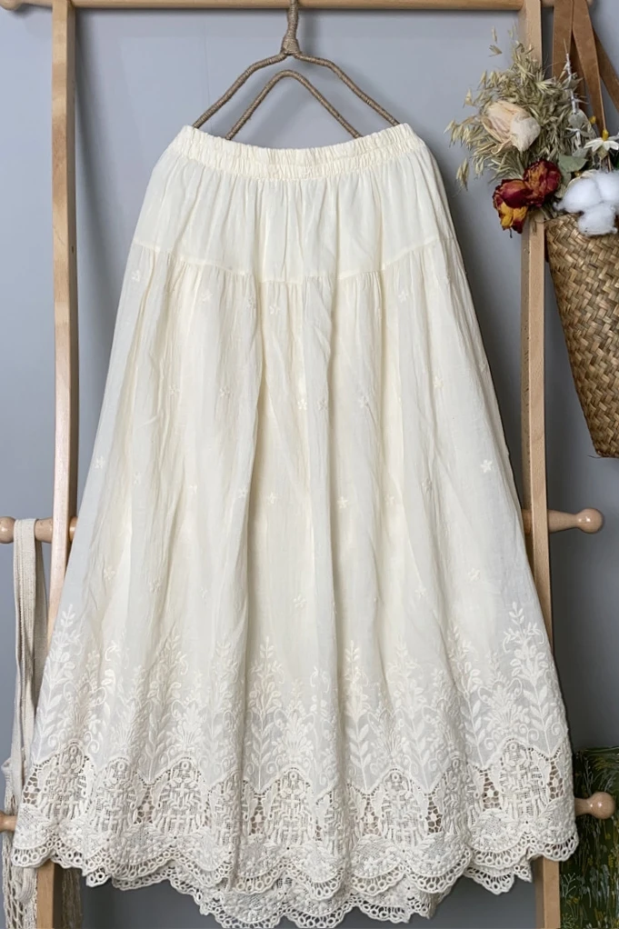 

Spring New Literary Retro A-Line Skirt Japanese Mori Girl Water-Soluble Embroidery Hollow Hem Skirt