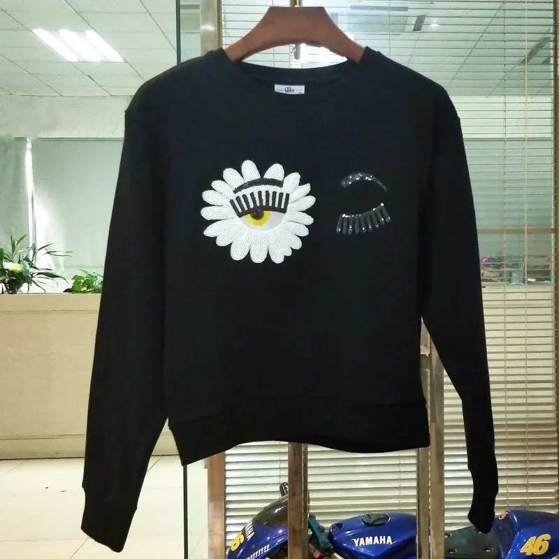 

New cashmere high waist short fashion brand loose peach heart embroidered eye round neck top