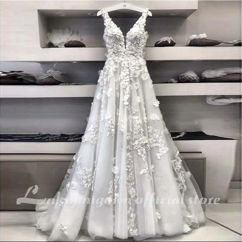 

Fairy A-line Wedding Dresses With 3D Appliques Tulle Vestidos De Novia Romantic Deep V-neck Bridal Dresses Sweep Train