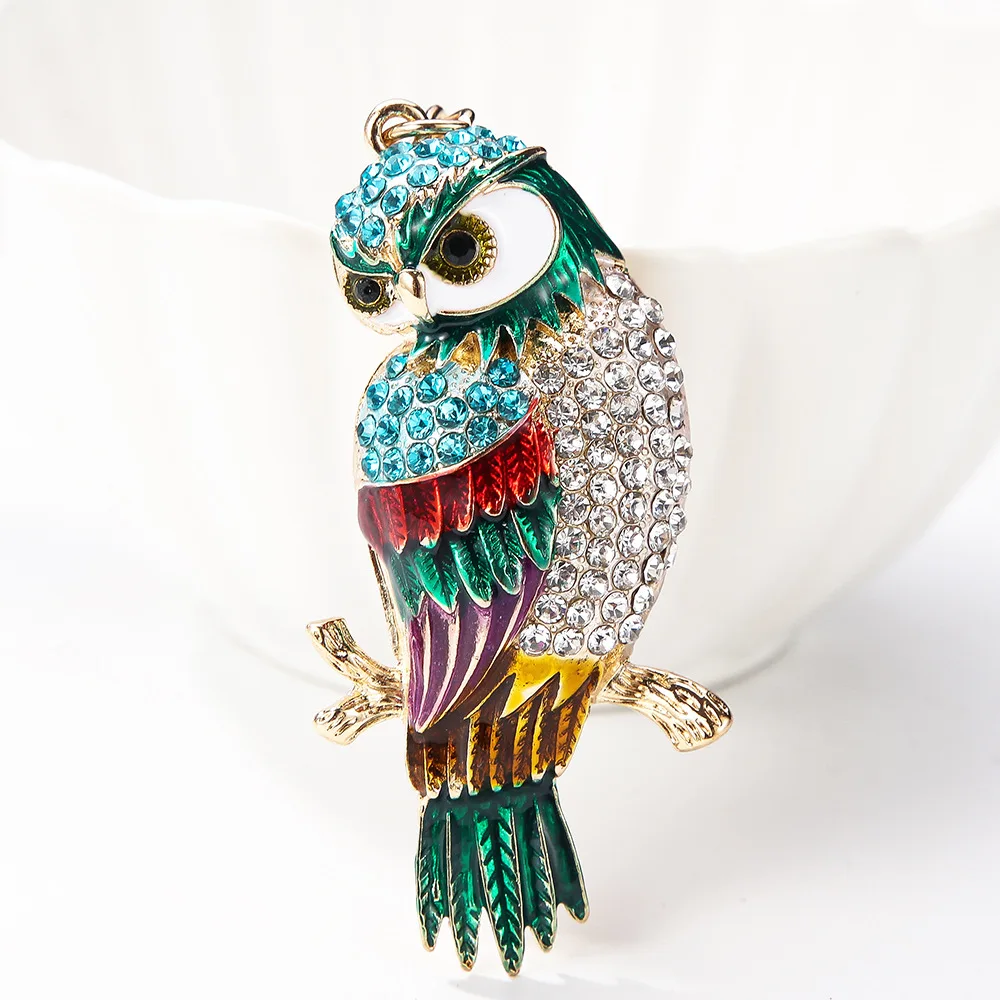 

Cartoon Small Jewelry Diamond Owl Metal Keychain Color Dripping Creative Bag Pendant Anime Keychain for Girls Key Chains Keys