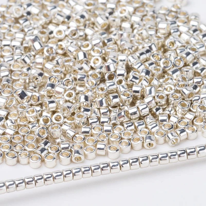 Taidian Miyuki Delica Seed Bead 11/0 для Broderie De Perles Francaises непрозрачный белый DB1-40 1,6x1,3 мм около 1000 штук - Color: miyuki-DB35