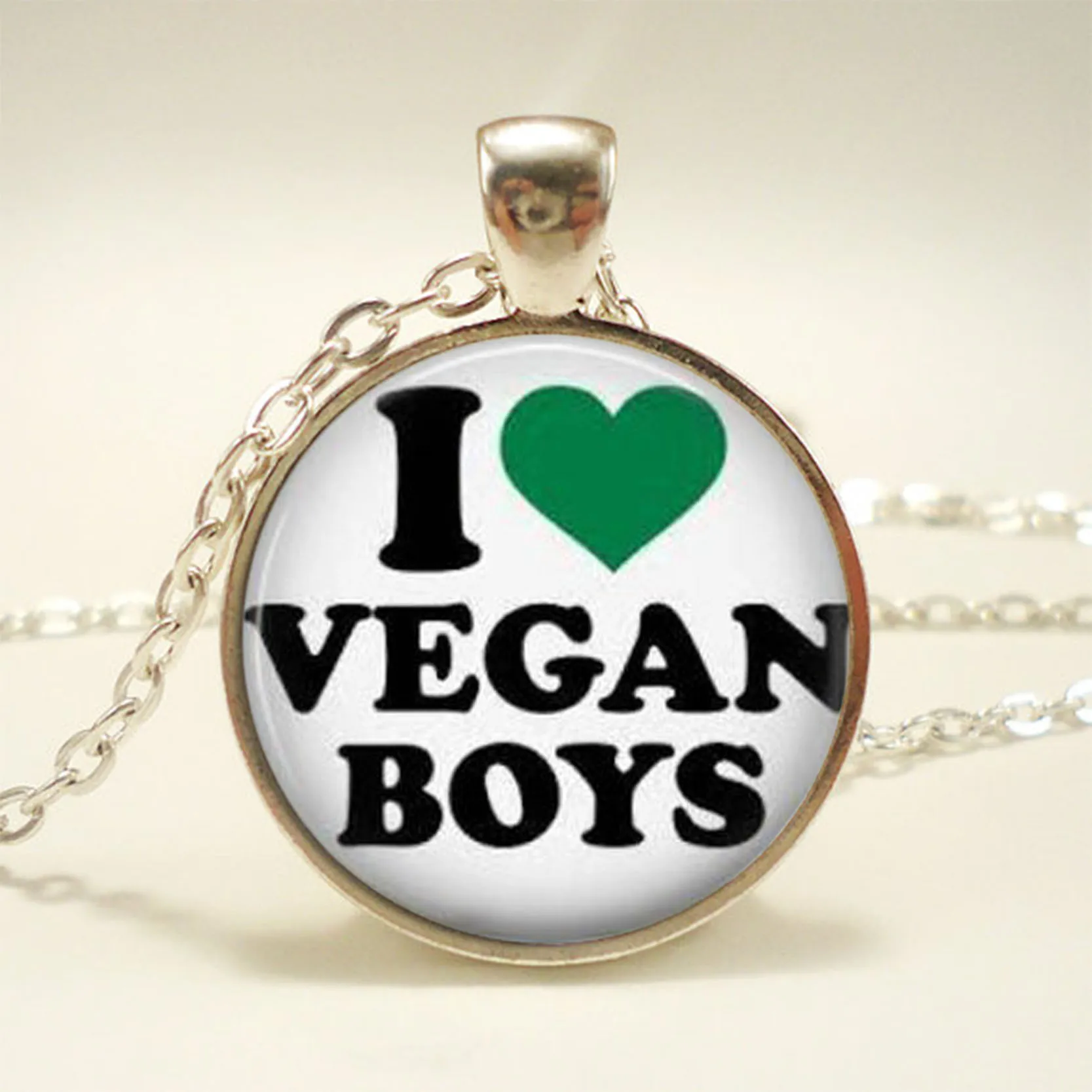 

2021 Hot Sale Vegetarian Necklace Herbivore I Love Vegan Picture Necklace Time Gem Glass Necklace Gift for Vegetarian People