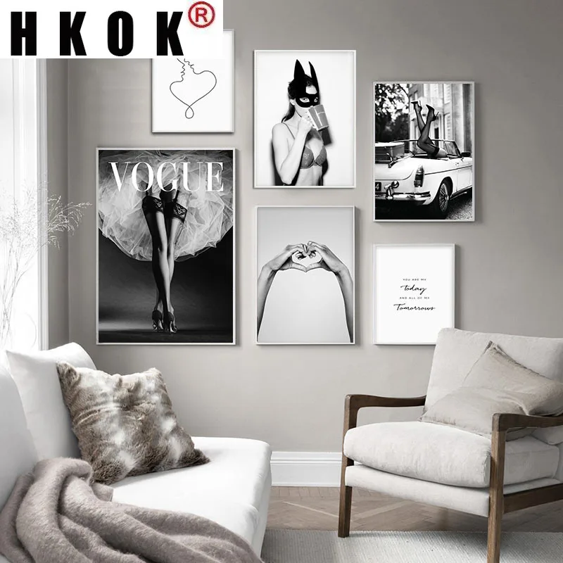 Живопись на холсте "VKOK Черные чулки на каблуках Сексуальная Бэтгерл с сердцем Любовь" для современного декора дома.