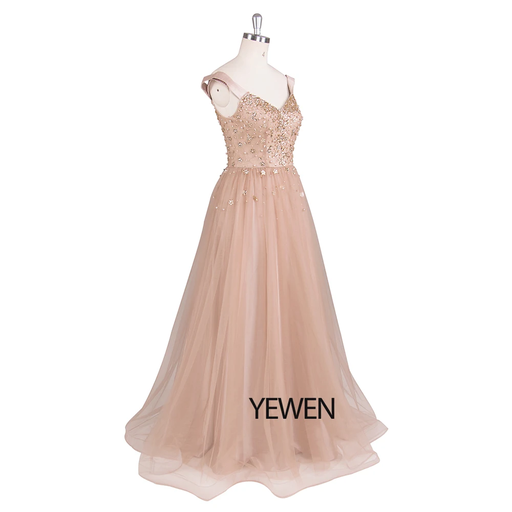 Милое вечернее платье длинное кружевное с кристаллами бисером сексуальное для