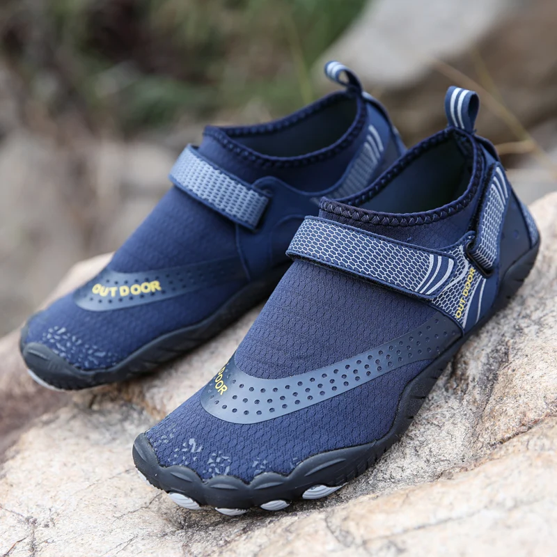 

Summer Upstream Shoes Unisex Breathable Mesh Quick Dry Water Shoes Couple Light Anti-Slip Beach Sandals Diving Swimming Shoes