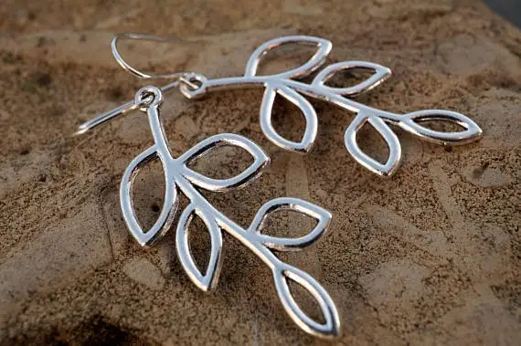 

Simplicity Hollow Branches Earrings Tibetan Silver Color Pendant Jewelry Fashion Leaf Charm