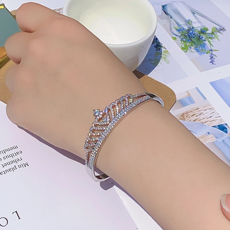 Женский браслет с короной и фианитом 4 6 карата серебряного цвета|Браслеты| |