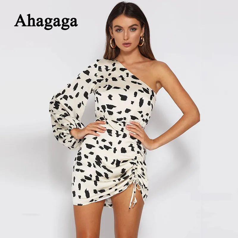 Женское леопардовое мини платье на одно плечо с длинным рукавом фонариком