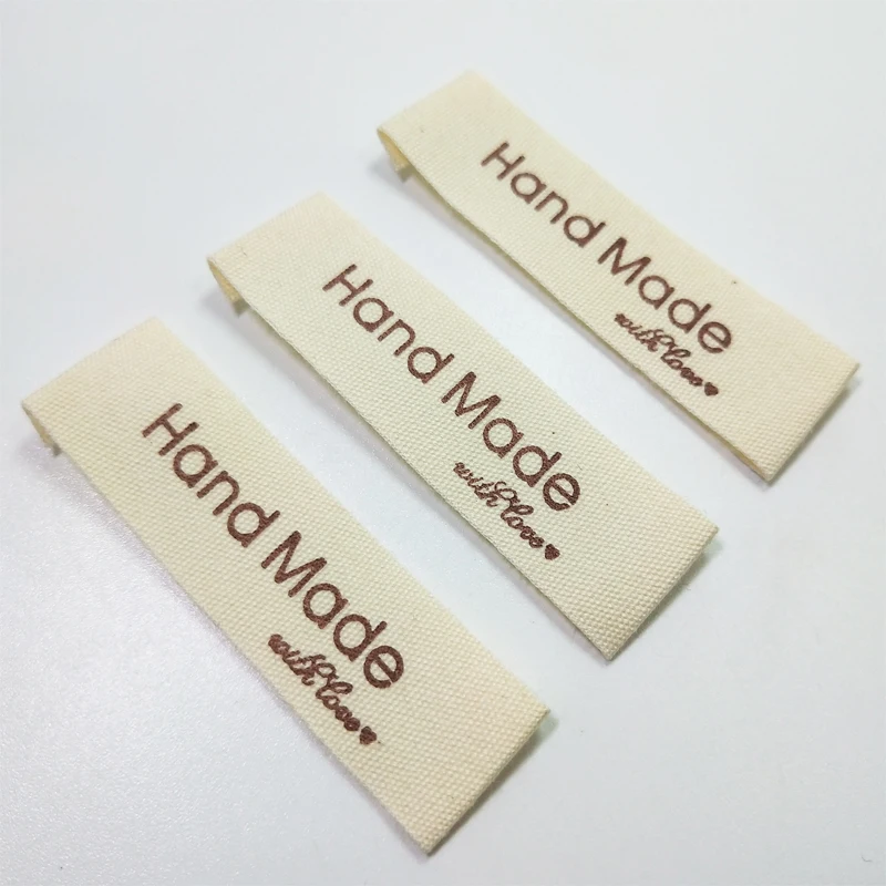 FreeShipping100PCsWhiteHandMadeWithLoveCottonWovenLabelsDIYAccessorySewingGrosgrainClothingLabel|Этикетки для одежды| |