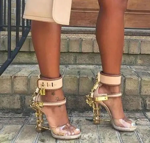 Великолепные босоножки с украшением в виде кристаллов обувь на необычном