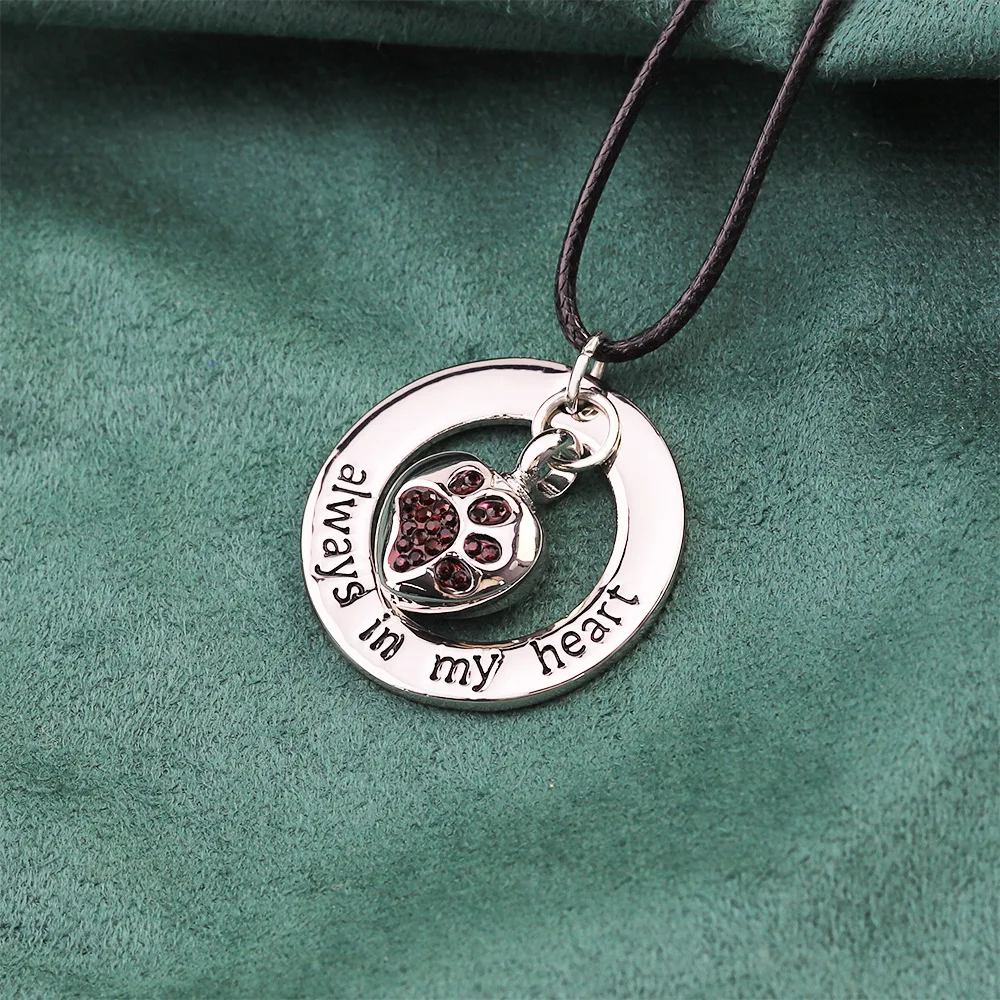 

Creative Personalized round Ring Three-Dimensional Peach Heart Perfume Box Necklace Fashionable All-Match Women's Clavicle Chain