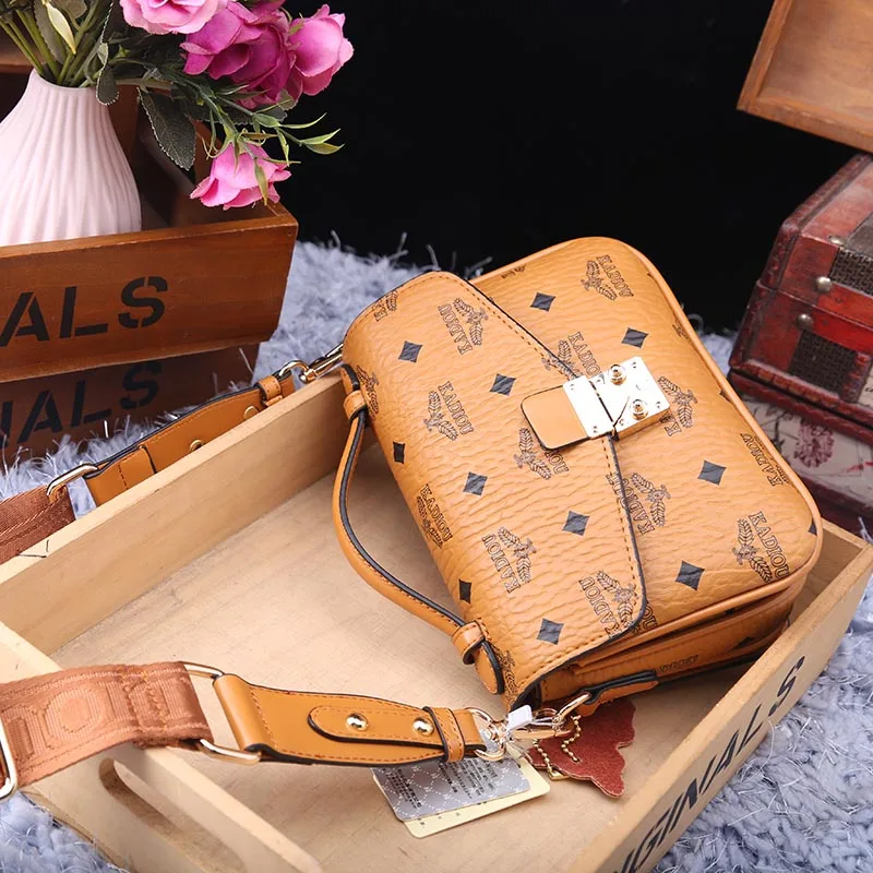 

Classical Printing Crossbody Bag for Women Luxury Handbags Women Bags Genuine Leather Purses and Handbags Channels Handbags Cc