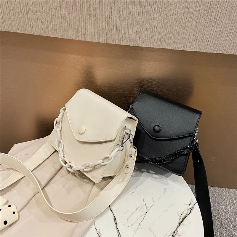 

Lady's Womens' Pouch Cute Chain Small Bag Female Bag 2021 New Fashion Retro Messenger Bag Casual Texture Shoulder Bag