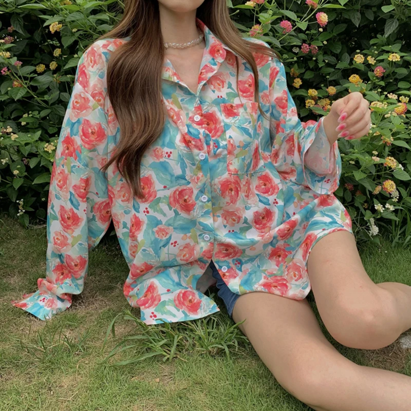 

SHENGPALAE Floral Blouse Women's Summer 2021 New Lapel Loose Single Breasted Thin Long Sleeve Sunscreen T-shirt Fenale 5E1071