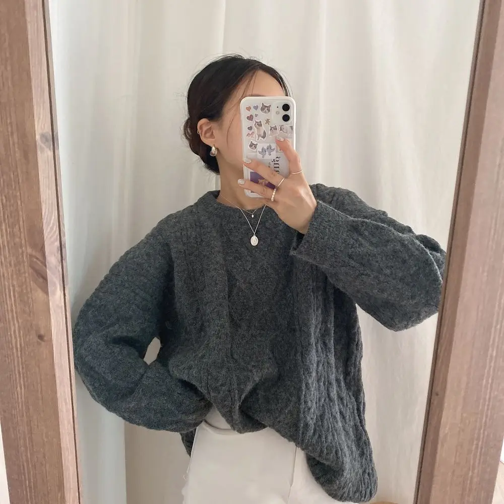 

Spot to add long sleeves long hemp decorative pattern in the knitwear