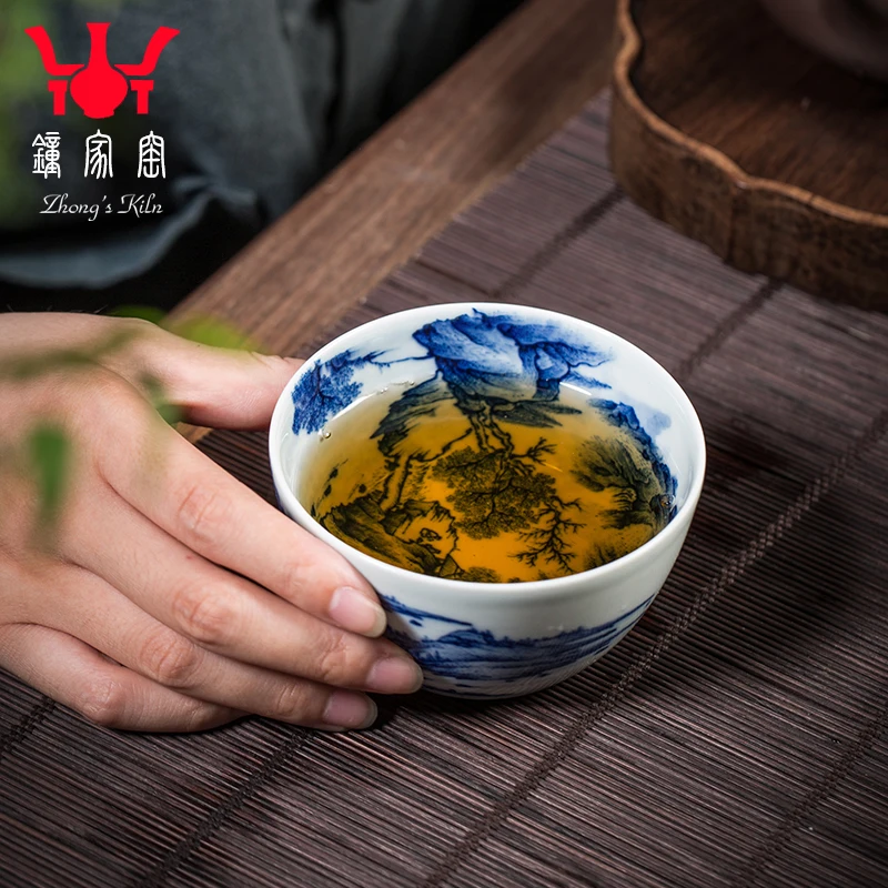 

single cup jingdezhen blue and white maintain internal and external landscape full working full picture cups kung fu