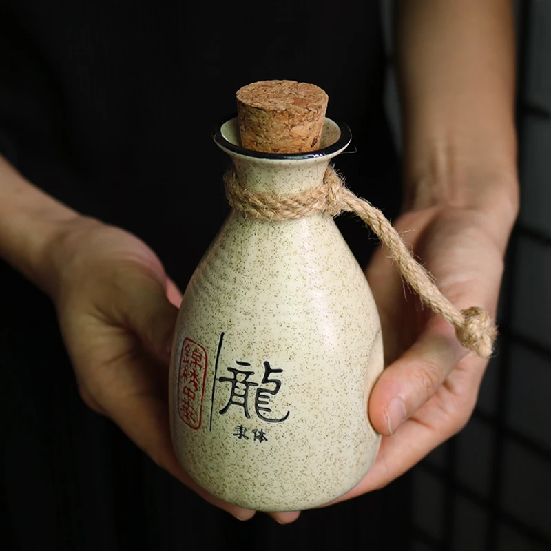 

Japanese Vintage Mini Sake Cups Set Rustic Practical Wine Equipment Mens Gift Set Luxury Chopeira Portatil Bar Wine Set Ec50jj