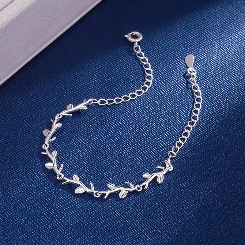 

1pcs Charm Bracelet For Girls Silver Color Plated Leaf Copper Adjustable Bracelets For Women Or Bridal Fashion New Bijoux Femme