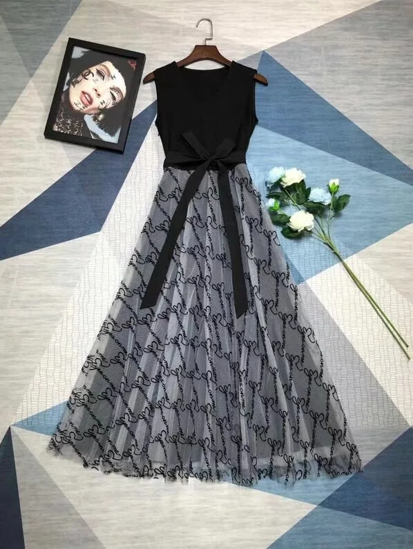 

2021 Summer new women's sleeveless vest splicing skirt dress elegant fashion