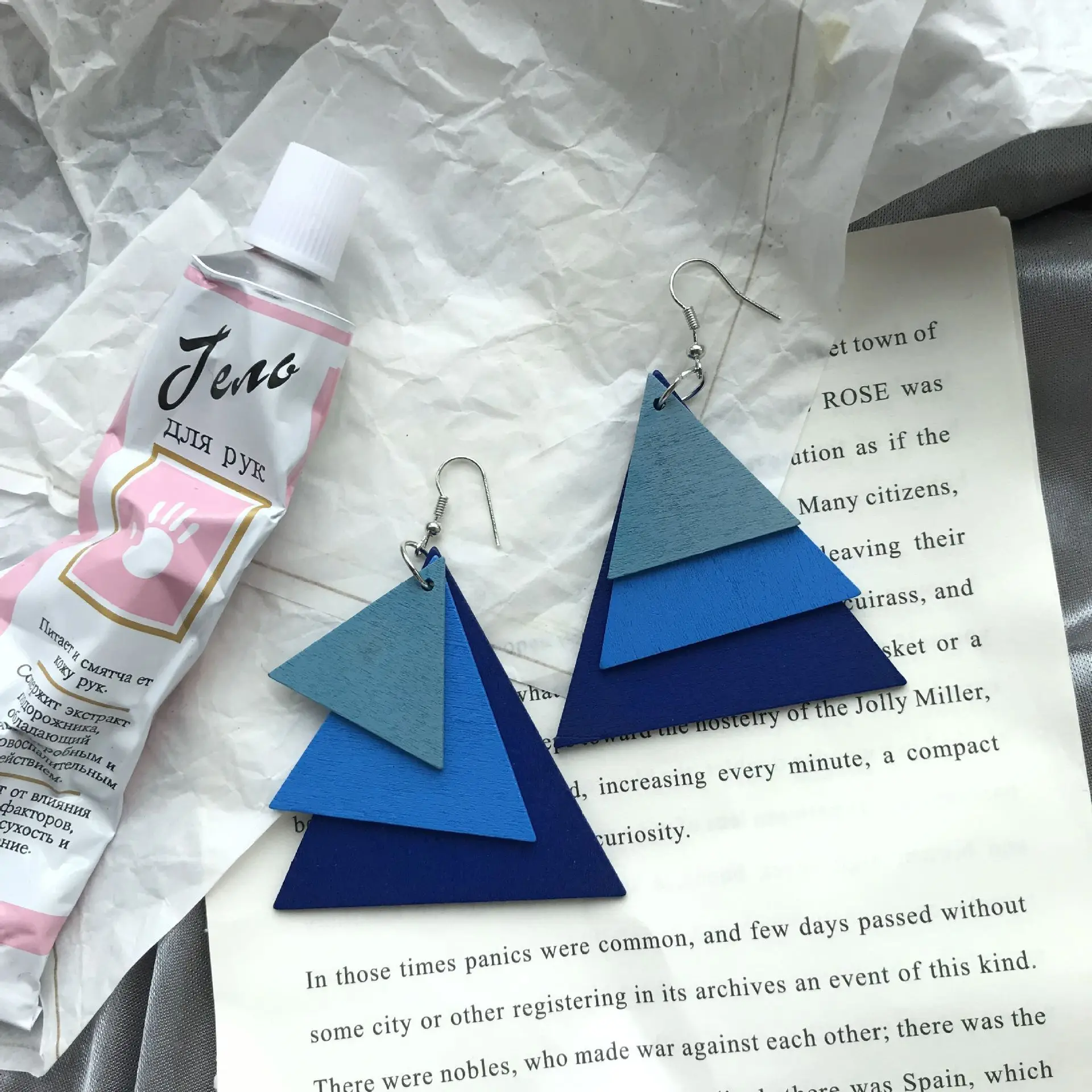 

2020 trend earrings for women vintage Multi color triangular multi-layer wood geometric Earrings jewelry Gifts for the new year