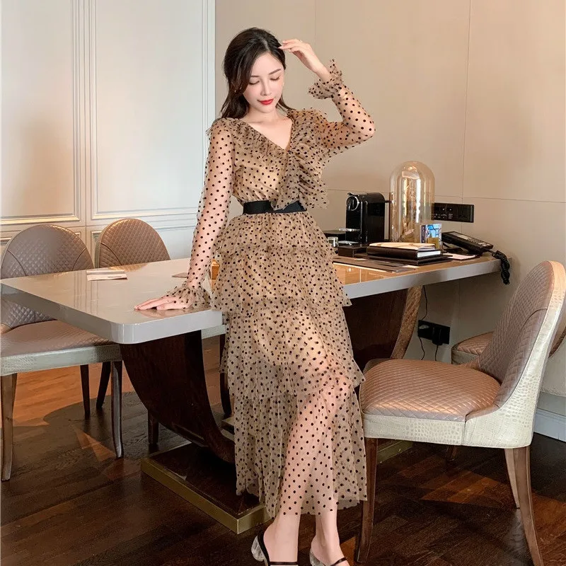 

Винтажные очаровательными сетчатыми оборочками в горошек нарядное длинное платье для женщин Длинные рукава Прозрачная оборками вечерние ...