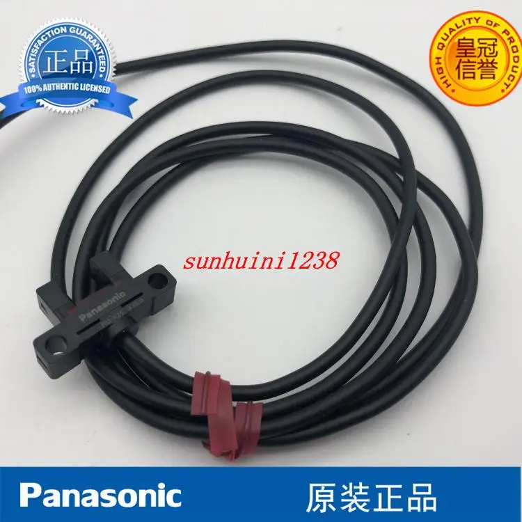 

2pcs new photoelectric switch PM-R25 PM-L25 PM-U25 PM-K25 PM-F25 PM-T45 PM-R45 PM-F45 PM-K45 PM-Y45 PM-L45