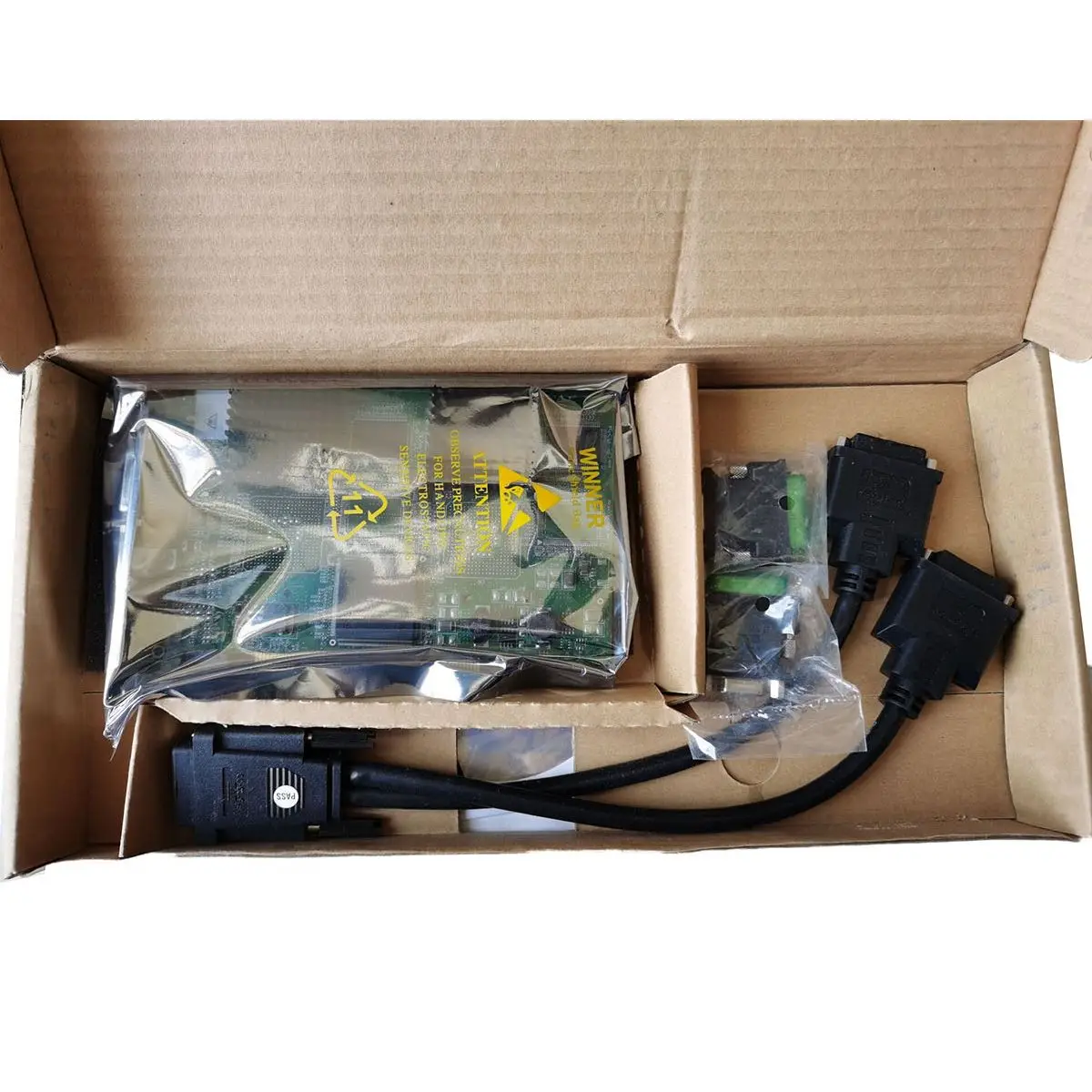 

Новая в коробке G45X2DUAL-BFMatrox видеокарта для связи