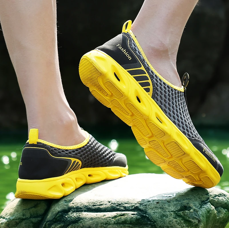 

Summer Runing Shoes Men Women Breathable Lightweight Mesh Sneakers Couple Shoes Outdoor Antislip Sports Walking Loafers for Man