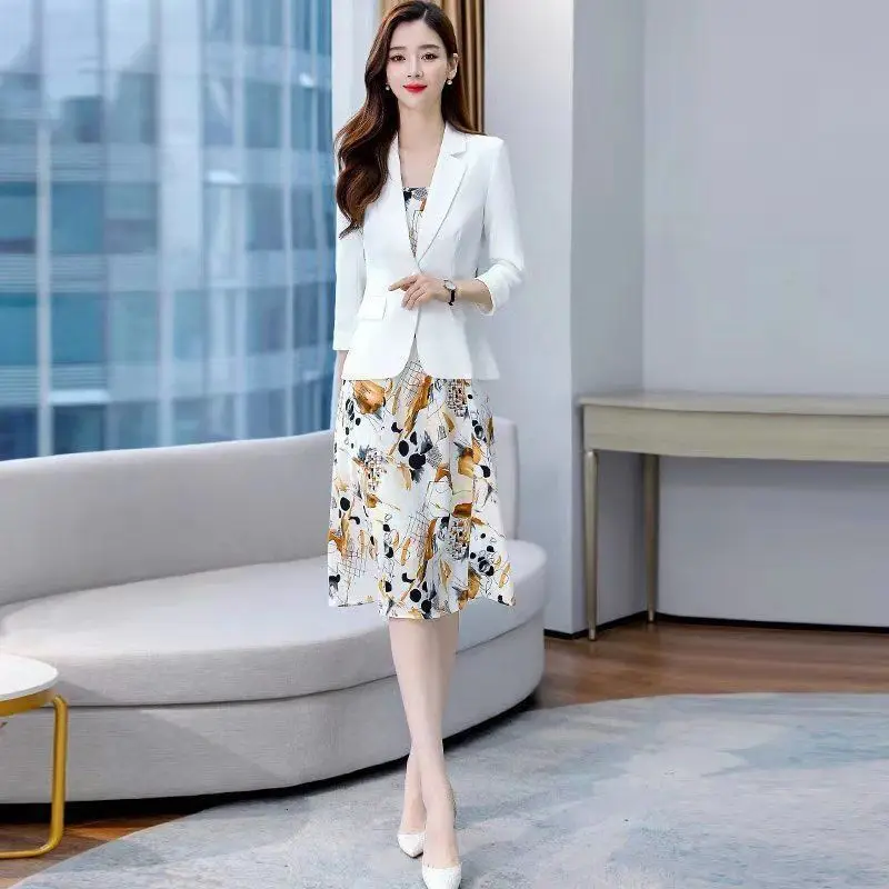 

2021 Spring and Summer New Korean Style Western Fashion Slim Suit Floral Suspender Skirt Two-piece Female