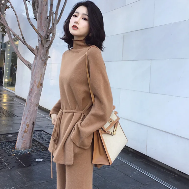 Осенне зимний трикотажный спортивный костюм свитер с высоким воротом для женщин