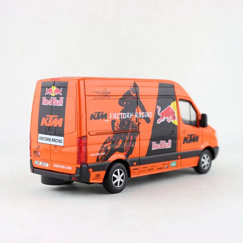 Масштаб 1:38 Sprinter MPV игрушечный автомобиль литая модель Motorcross Red Bull Racing Team