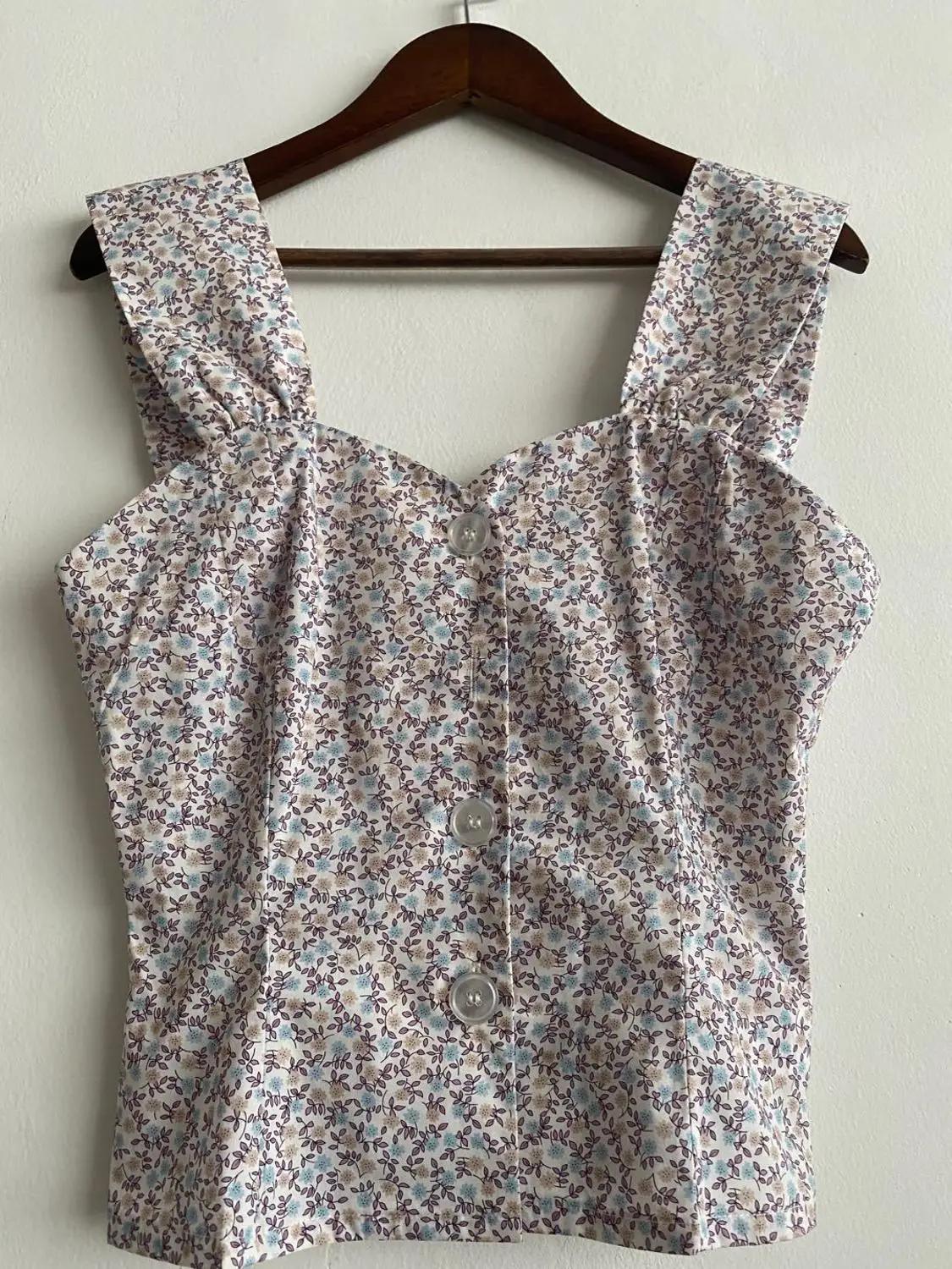 

Sweet Floral Print Women Sling Tank Top Slim lady Single-breasted Pleated Vest Fashion Short Camis Summer 2020 New