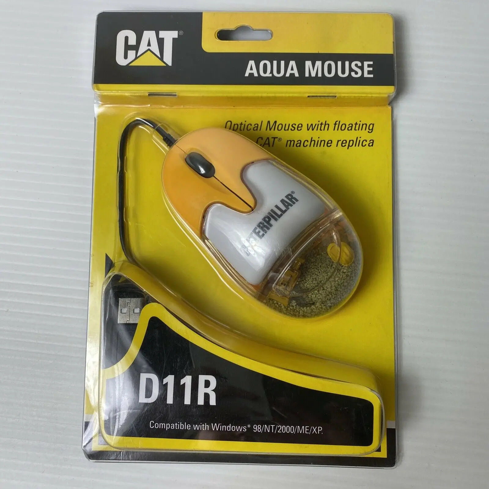 

CAT Caterpillar Aqua Mouse ~ Optical Mouse w/ Floating D11R & Hard Hat~ ARPG6030