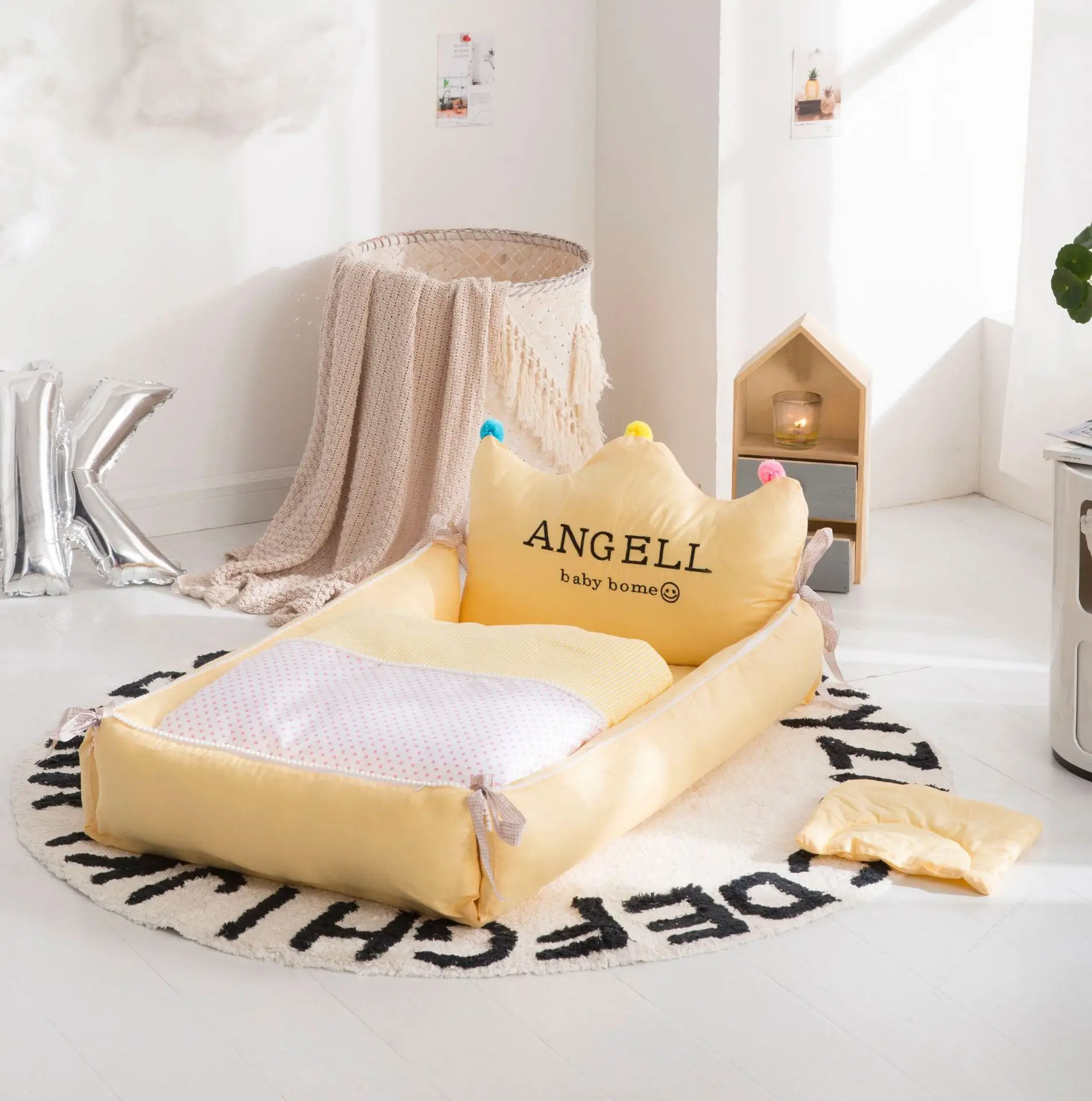 

Портативная модельная кроватка, средняя кровать, кровать для новорожденных, для кормящих матерей, средняя кровать, съемная и моющаяся регул...