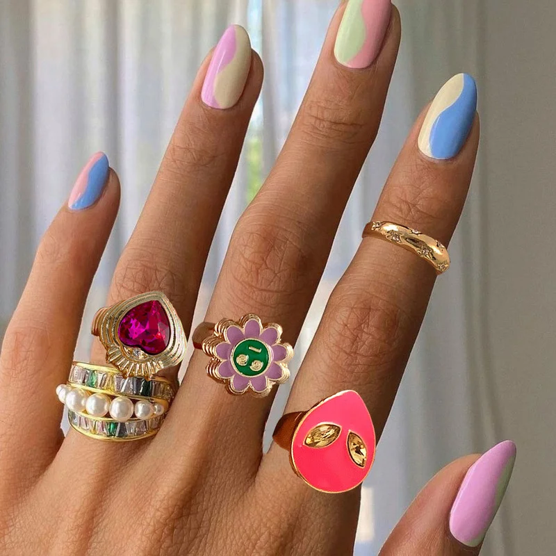 

Minar Unique Design Multiple Enamel Rings for Women Colorful Rhinestone Crystal Alien Sunflower Chunky Ring Creative Accessories