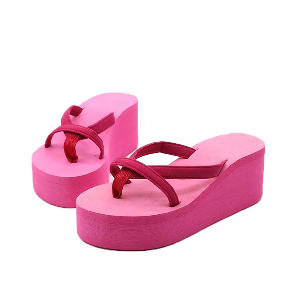 Женские шлепанцы однотонные пляжные вьетнамки на высокой танкетке с толстыми