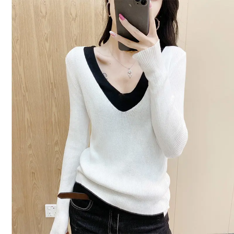 

Autumn and winter new two-piece V-neck knitted bottomed women's long sleeve slim Tiansi Maoqing sweater