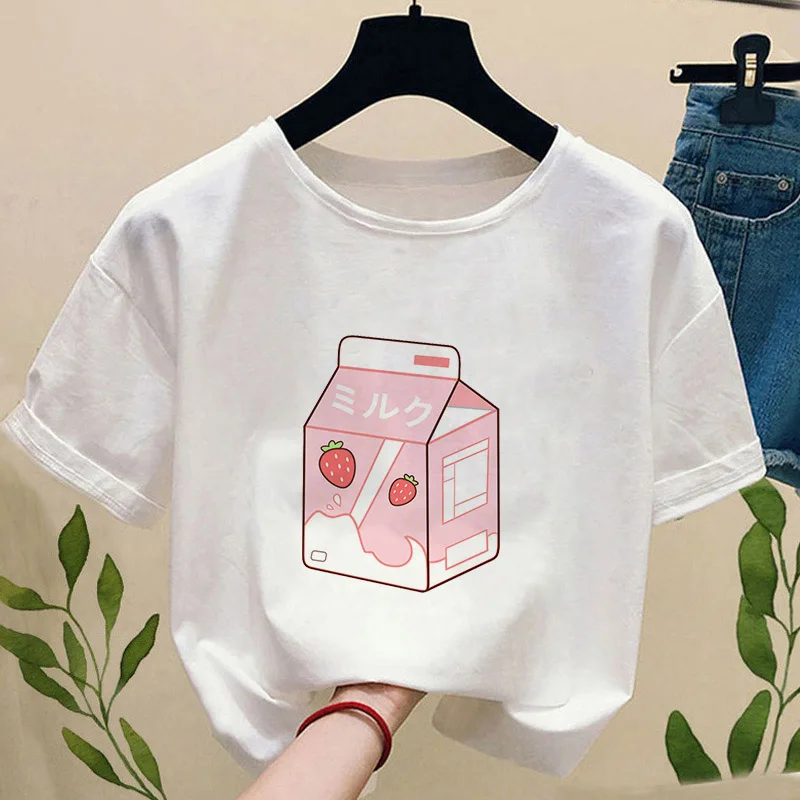 Летняя женская футболка с изображением японской клубники молока напитков