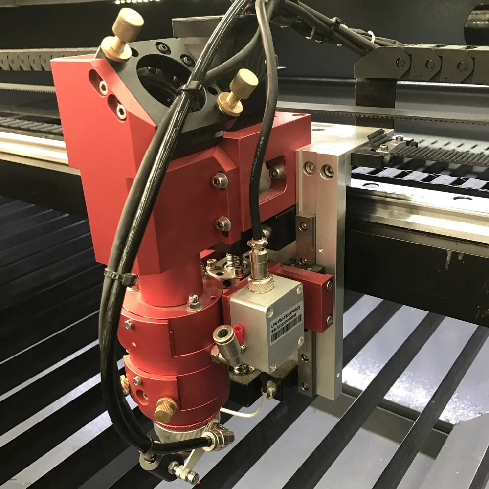 Компактный многофункциональный 2 мм станок для лазерной резки CO2 1390 Cnc лазерная
