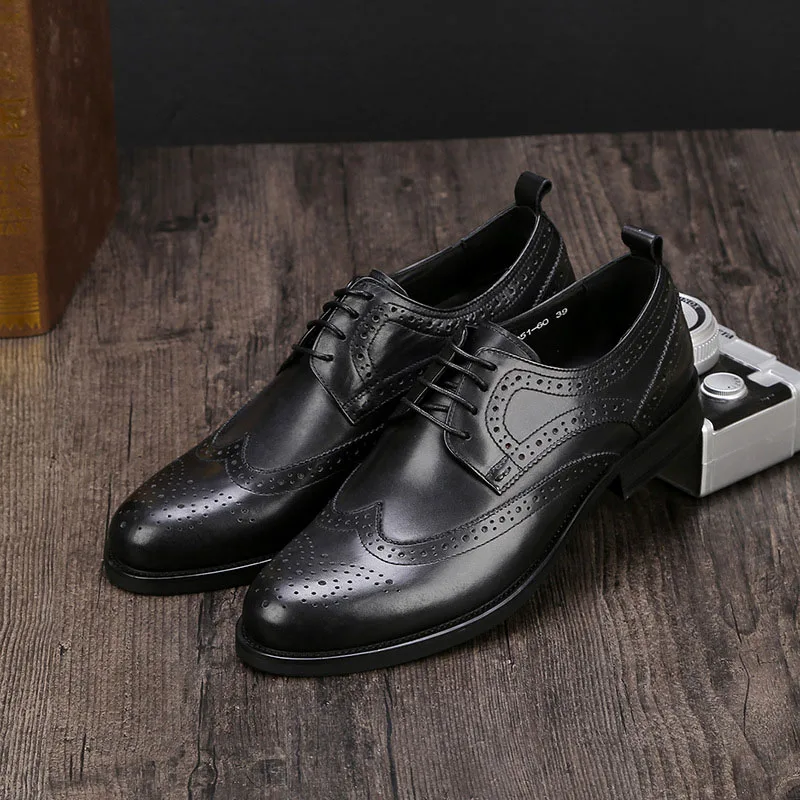 

Men's Genuine Leather Business Dress Shoes Formal Wear Shoes Men 's Brogue Soft Wedding Party Shoes Euro Size B86