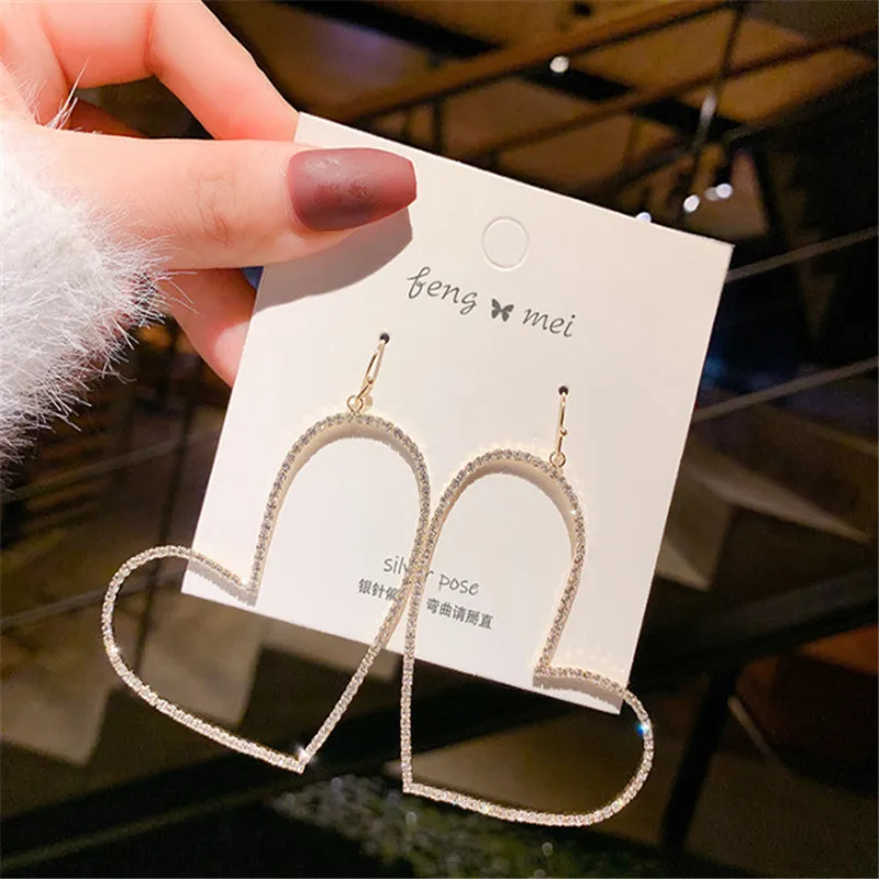 Женские серьги подвески с кристаллами крупным сердцем эффектные Свадебные