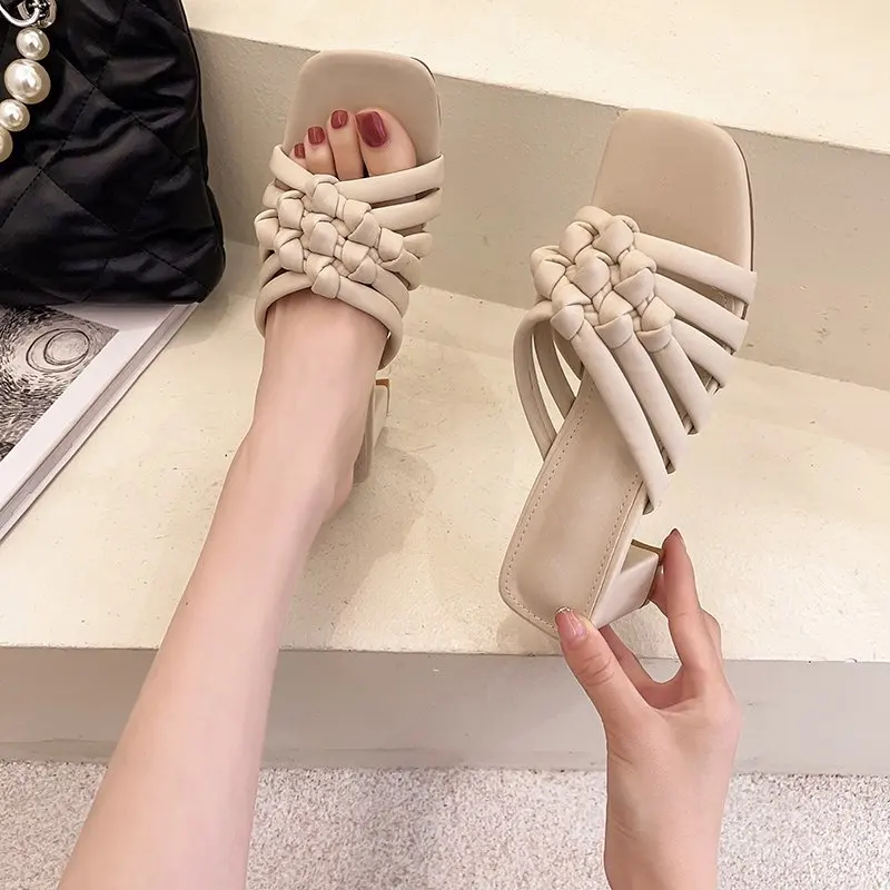 

Square heel Shoes Woman 2021 Med Slippers Summer Luxury Slides Pantofle Block Designer New Soft Rubber Fashion Rome PU Hoof Heel