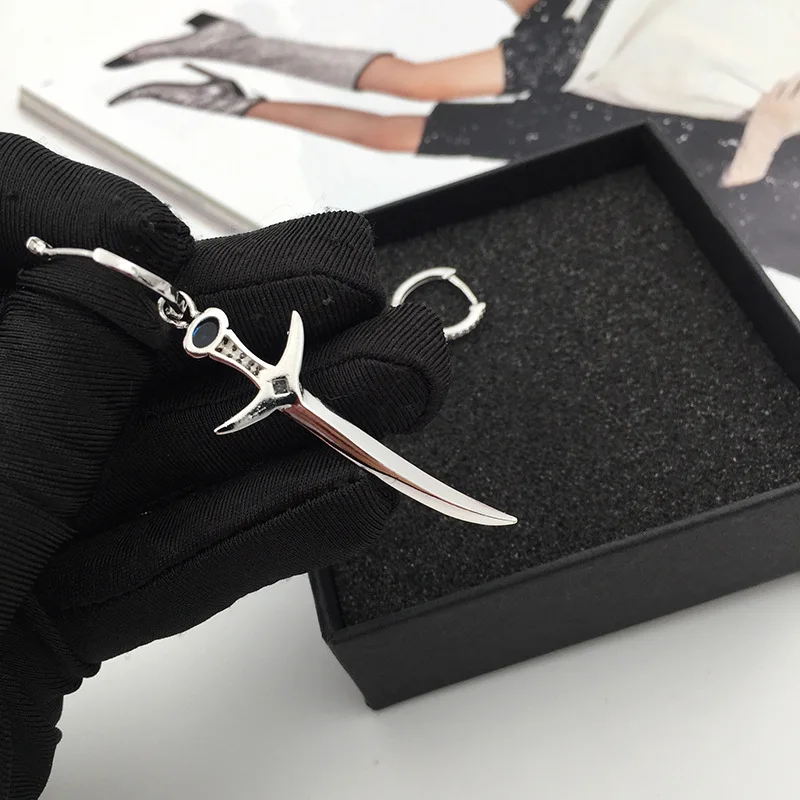 Стразы маленькие крошечные серьги кольца в виде шлема искусственный