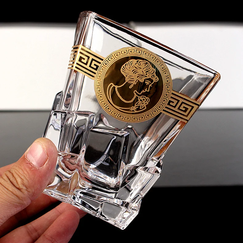 

luxury lead-free whiskey decanter set with 6 Pcs whiskey wine glass for Alcohol Bourbon Scotch 7 Pcs Set 200903-15