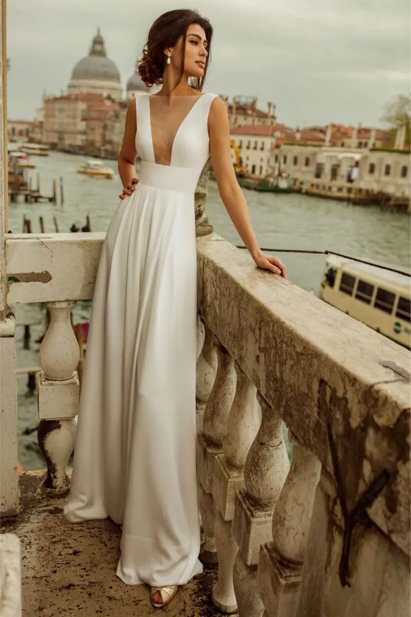 

Beach Wedding Dresses Sheath V-neck Satin Backless With Pants Boho Wedding Gown Bridal Dress Vestido De Noiva